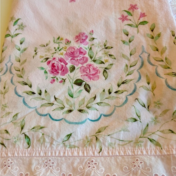 LoveShackFancy & Pottery Barn Pink  Floral Tablecloth – 70” x 90” – 100% Cotton - Picture 5 of 9
